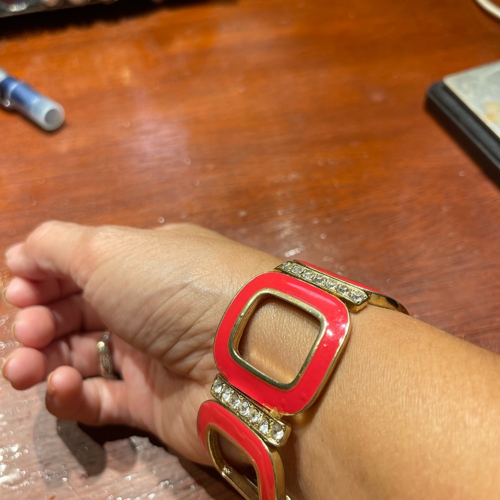 Fashion bangle
